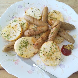 ソーセージと長芋のジャーマンポテト風♪